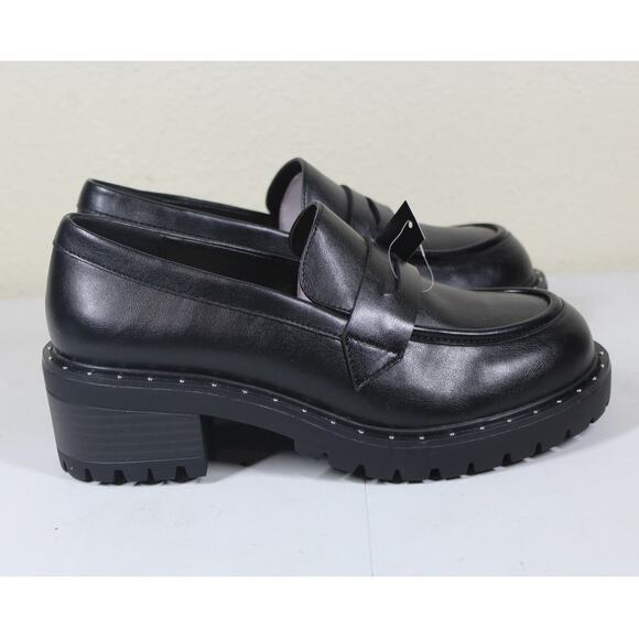 Torrid Studded Chunky Loafers Size 8WW Black NEW - Picture 1 of 5